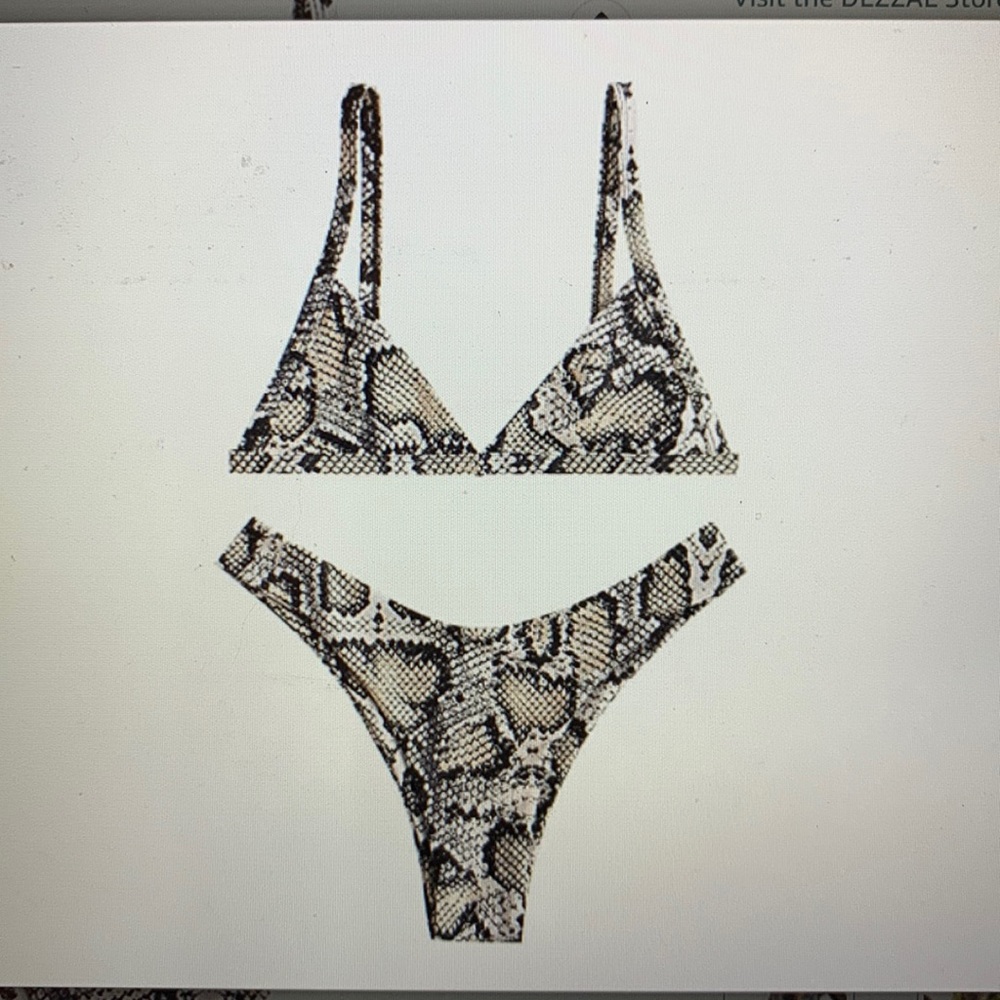 Brand new, never worn snakeskin print ZAFUL bikini size small still with tags